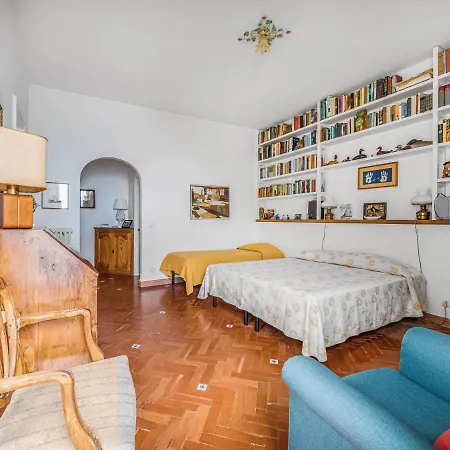 Casa Lauro - De Vivo Realty Holiday home *