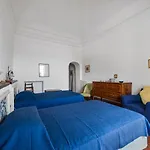 Casa Lauro - De Vivo Realty